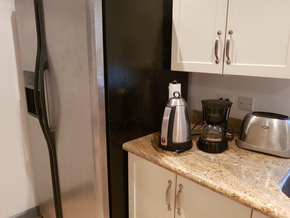 Brownes Condominium 1 브리지타운 외부 사진